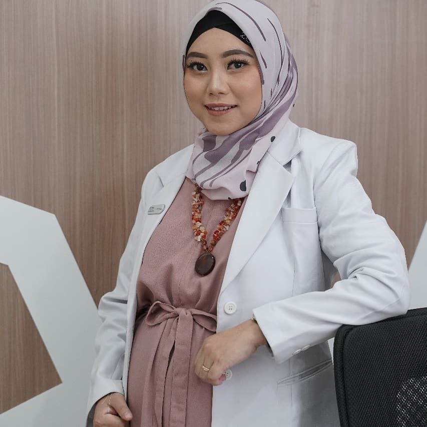 dr. Nur Aini Hasan, M.Si.